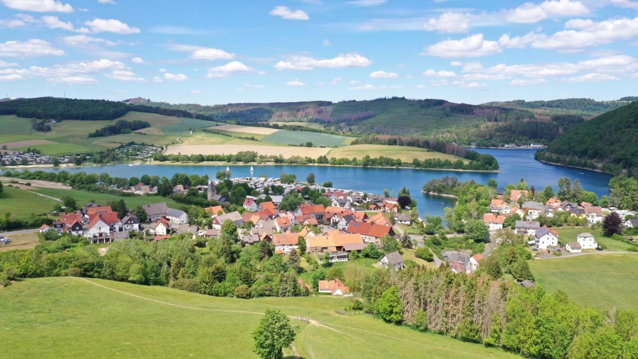 Sauerlandholiday Villa Diemelsee Buitenkant foto